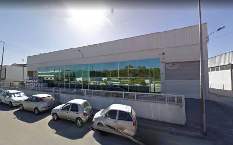 Armazém em Oiã, Oliveira do Bairro - Oportunidade de Investimento - Arrendado