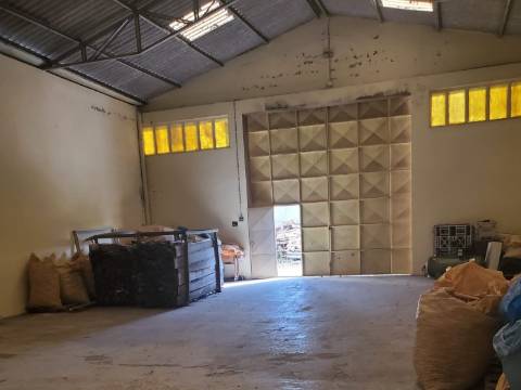 Armazém para Indústria em Lourosa, Santa Maria da Feira