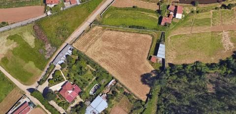 Terreno com 4000m2 em São João de Ver