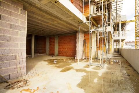 Moradia Geminada T4 em Oliveira de Azeméis - NOVA