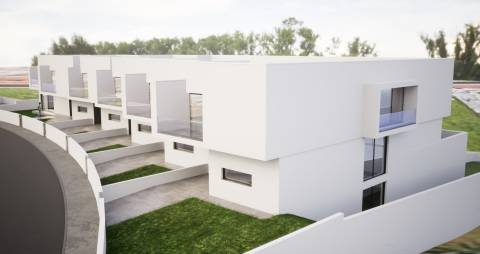Moradia Geminada T4 em Oliveira de Azeméis - NOVA