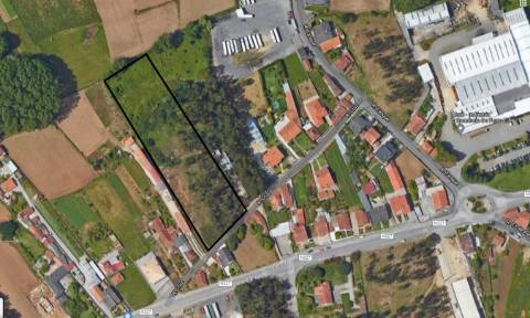 Terreno Urbano com 7500m2 em Souto, Santa Maria da Feira