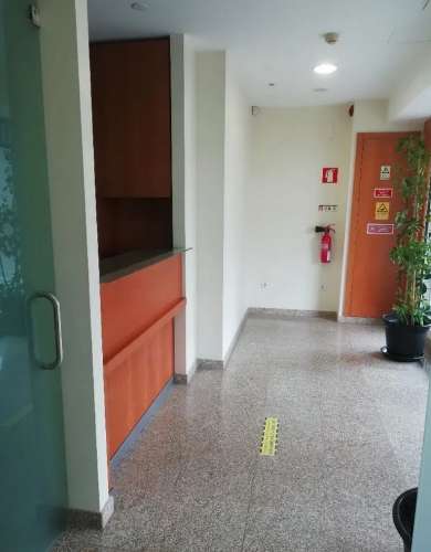 Loja em Lordelo do Ouro, Porto