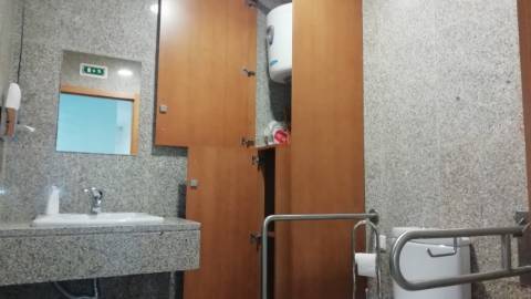 Loja em Lordelo do Ouro, Porto