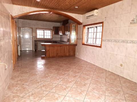 Moradia T3 em Milheirós de Poiares, Santa Maria da Feira