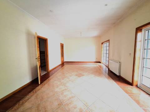 Moradia T3 em Milheirós de Poiares, Santa Maria da Feira