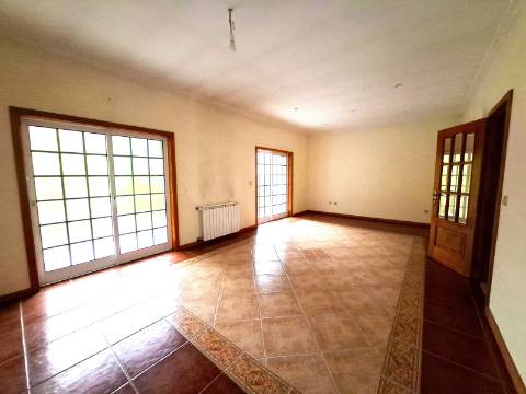 Moradia T3 em Milheirós de Poiares, Santa Maria da Feira