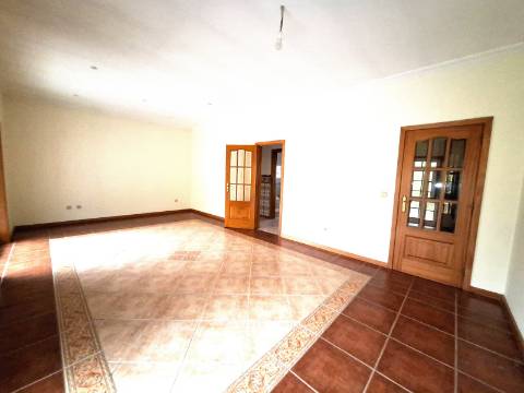 Moradia T3 em Milheirós de Poiares, Santa Maria da Feira