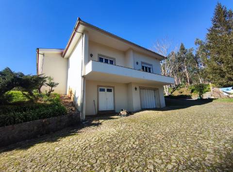 Moradia isolada T3 em Ossela, Oliveira de Azeméis