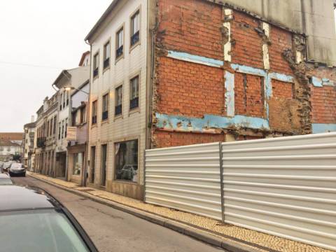 Terreno no centro de Ovar