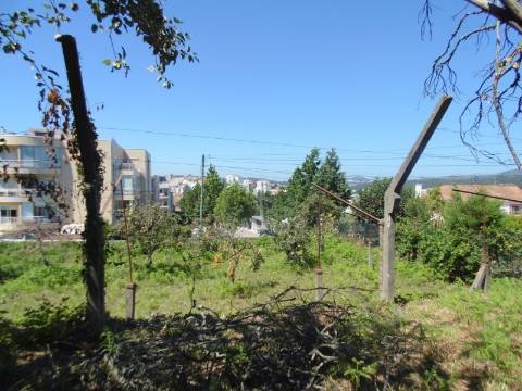 Terreno no centro de São João da Madeira