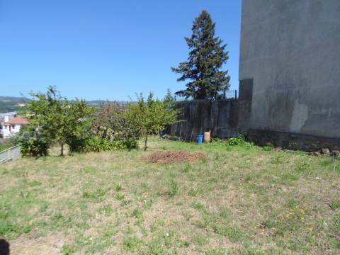Terreno no centro de São João da Madeira