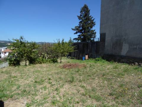 Terreno no centro de São João da Madeira