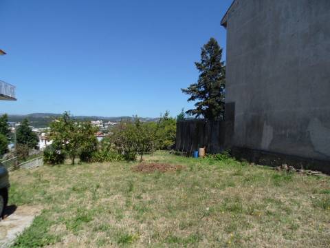 Terreno no centro de São João da Madeira