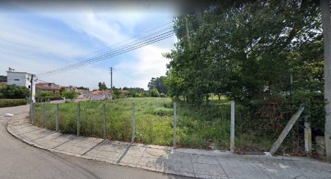 Terreno em Idanha, Espinho