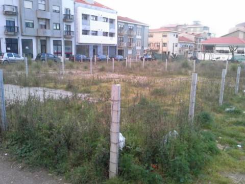 Terreno para construção em Espinho.