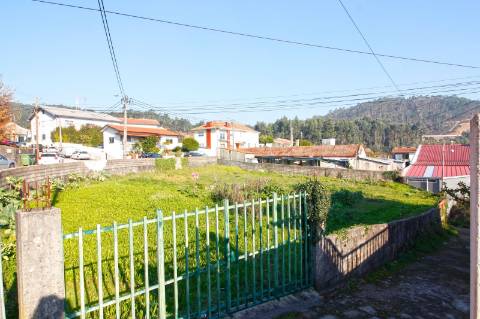 Terreno para construção - Nogueira do Cravo
