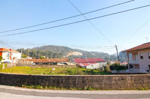 Terreno para construção - Nogueira do Cravo