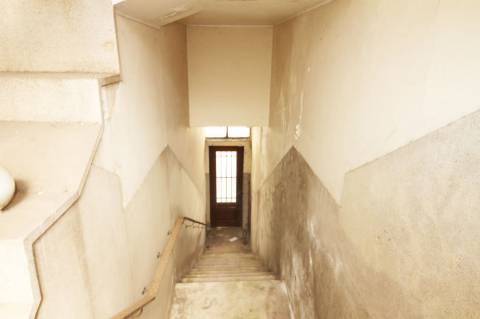 Casa de habitação e comércio em São João da Madeira