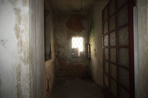 Casa de habitação e comércio em São João da Madeira