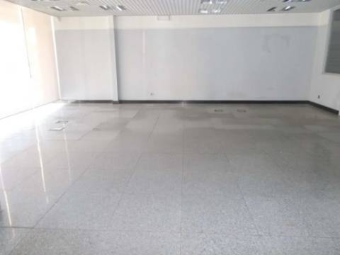 Loja em Cortegaça, Ovar