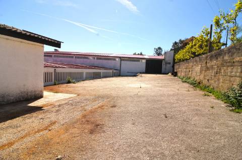 Armazém Industrial - Vila de Cucujães