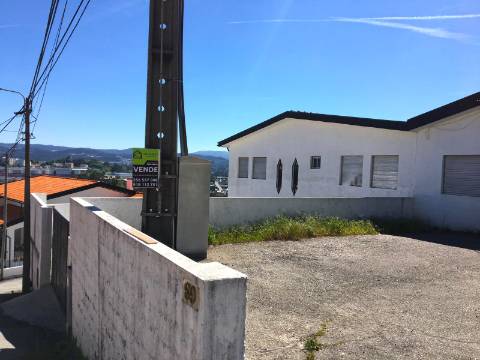 Armazém Industrial - Vila de Cucujães