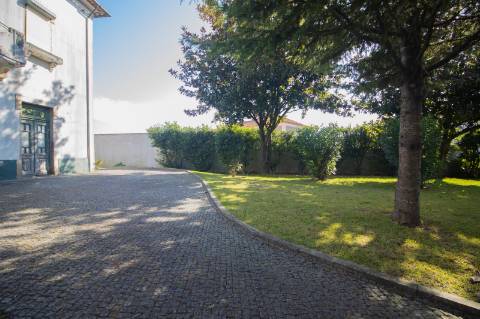 Moradia Isolada T7 em Cucujães