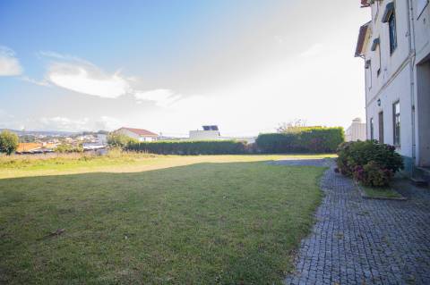 Moradia Isolada T7 em Cucujães