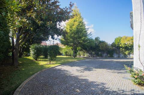 Moradia Isolada T7 em Cucujães