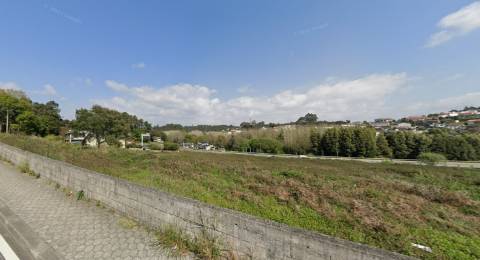 Terreno com 9 970m2 para Construção em Oliveira de Azeméis