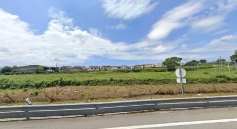 Terreno com 9 970m2 para Construção em Oliveira de Azeméis