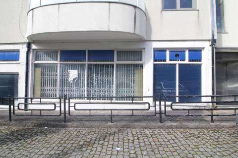 Loja com 154 m2 em Santa Maria de Lamas, Santa Maria da Feira