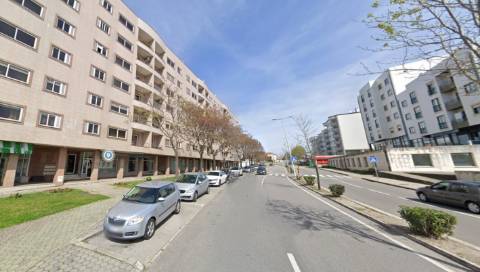 Loja em Aveiro - Com Cave