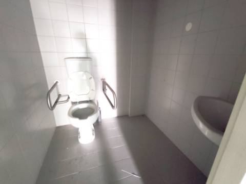 Loja em Aveiro - Com Cave