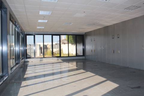 Edifício de Escritórios / Atividade industrial / Armazém em Cortegaça