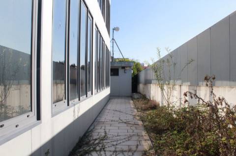 Edifício de Escritórios / Atividade industrial / Armazém em Cortegaça