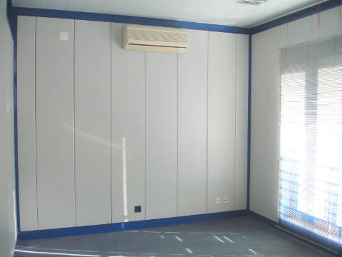 Edifício de Escritórios / Atividade industrial / Armazém em Cortegaça