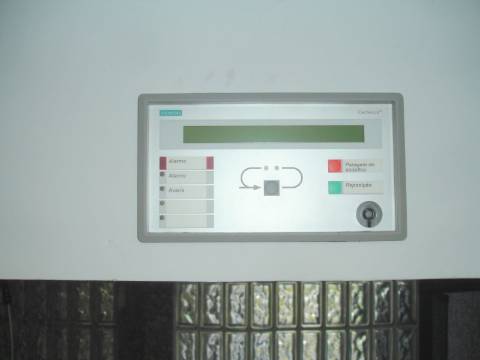 Edifício de Escritórios / Atividade industrial / Armazém em Cortegaça