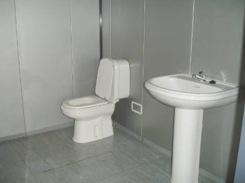 Edifício de Escritórios / Atividade industrial / Armazém em Cortegaça