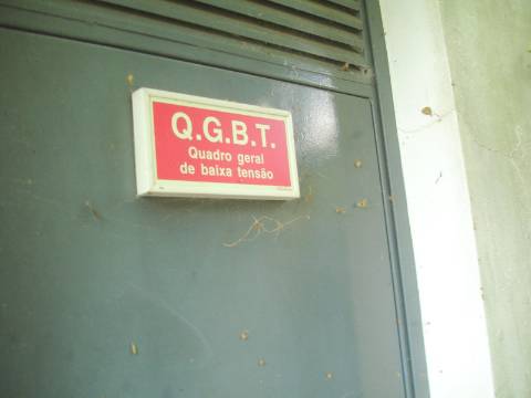 Edifício de Escritórios / Atividade industrial / Armazém em Cortegaça