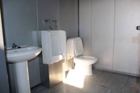 Edifício de Escritórios / Atividade industrial / Armazém em Cortegaça