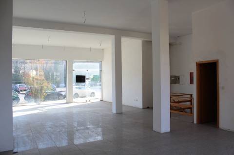 Loja com 241m2 no centro de Santa Maria da Feira - IMÓVEL ARRENDADO