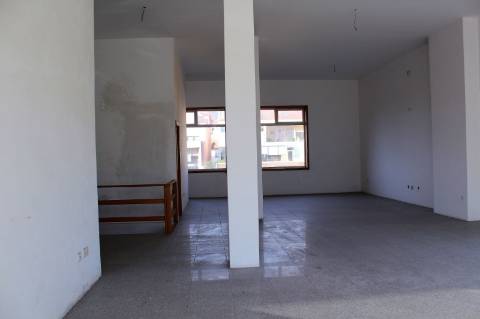 Loja com 241m2 no centro de Santa Maria da Feira - IMÓVEL ARRENDADO