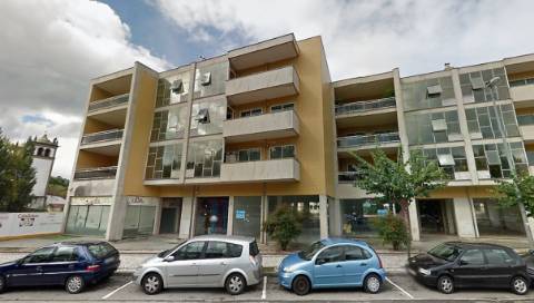 Loja com 241m2 no centro de Santa Maria da Feira - IMÓVEL ARRENDADO