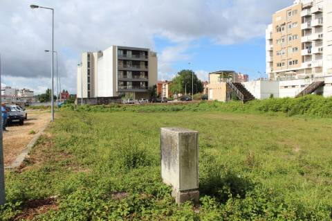 Lotes de terreno para construção em altura em São João da Madeira