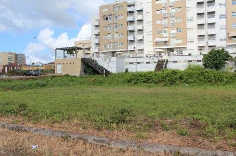 Lotes de terreno para construção em altura em São João da Madeira