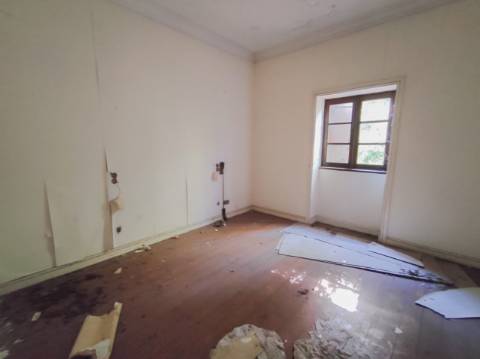 Moradia Isolada T5 em São Paio de Oleiros, Santa Maria da Feira