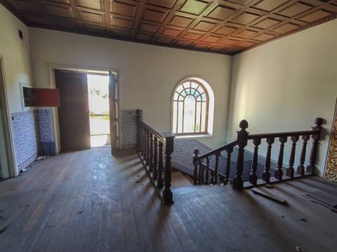 Moradia Isolada T5 em São Paio de Oleiros, Santa Maria da Feira