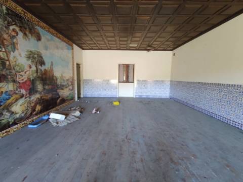 Moradia Isolada T5 em São Paio de Oleiros, Santa Maria da Feira